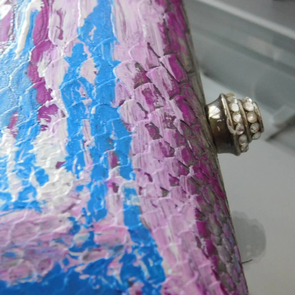 Hardcase Party Painted Clutch 7x4 - Picture 6 of 8